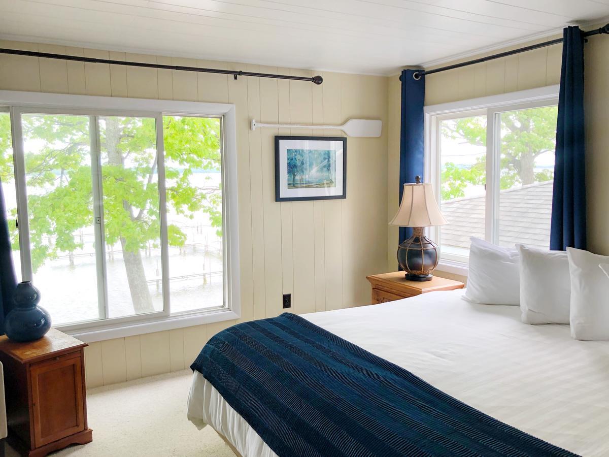 Churchill Pointe Inn Hubbard Lake 외부 사진